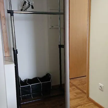 Center - Mardi St., Free Parking!!!