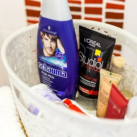 Center - Mardi St., Free Parking!!! Apartment